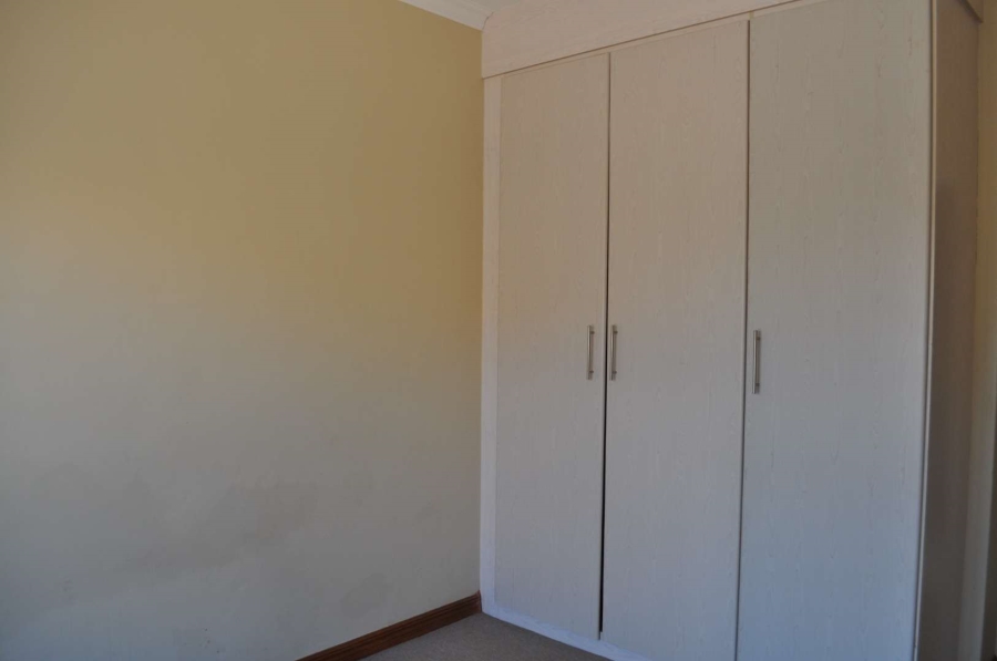 To Let 2 Bedroom Property for Rent in Olympus Gauteng