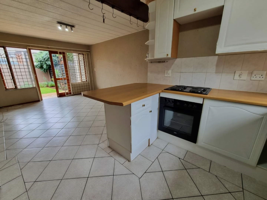 2 Bedroom Property for Sale in Glenvista Gauteng