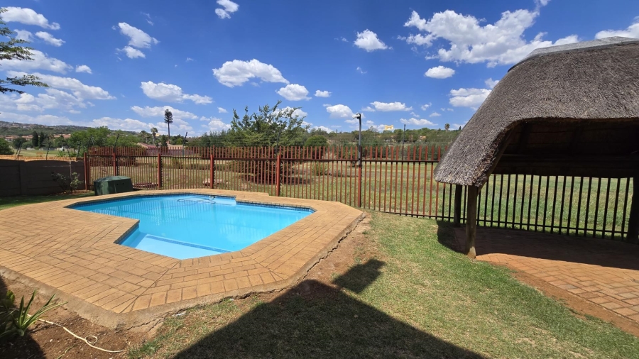 2 Bedroom Property for Sale in Glenvista Gauteng