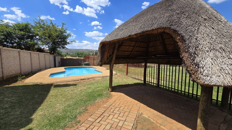 2 Bedroom Property for Sale in Glenvista Gauteng