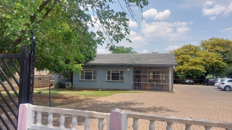 To Let commercial Property for Rent in Randhart Gauteng