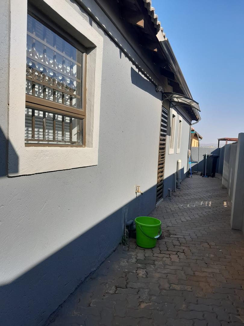 3 Bedroom Property for Sale in Soshanguve VV Gauteng