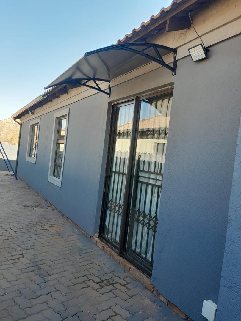 3 Bedroom Property for Sale in Soshanguve VV Gauteng