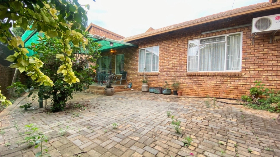 3 Bedroom Property for Sale in Moreleta Park Gauteng