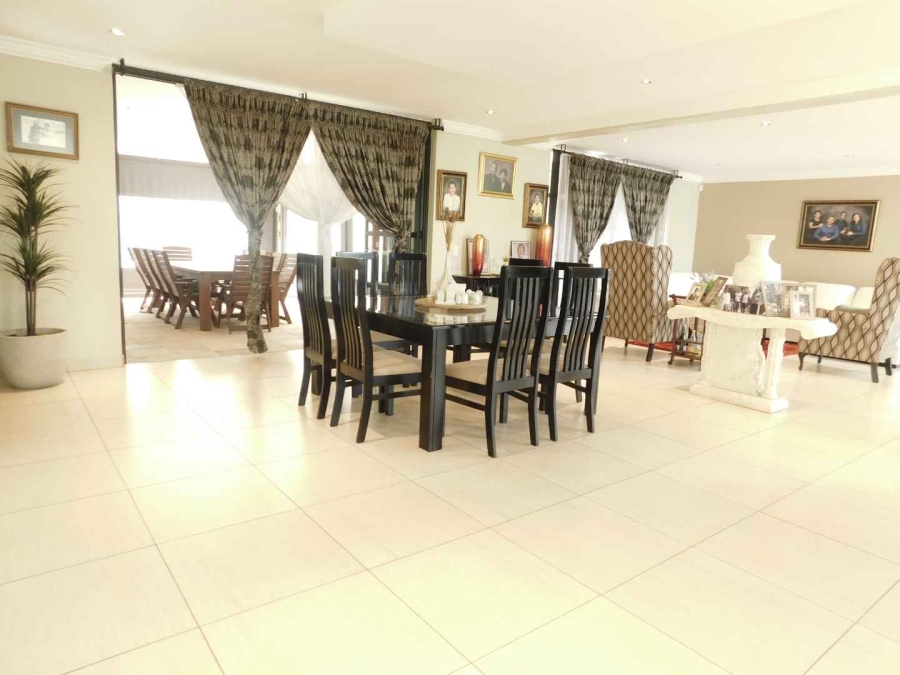 To Let 4 Bedroom Property for Rent in Hurlingham Gauteng