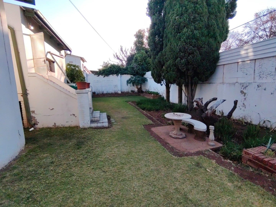 9 Bedroom Property for Sale in Auckland Park Gauteng