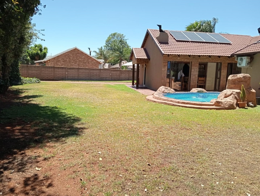 4 Bedroom Property for Sale in Van Riebeeck Park Gauteng