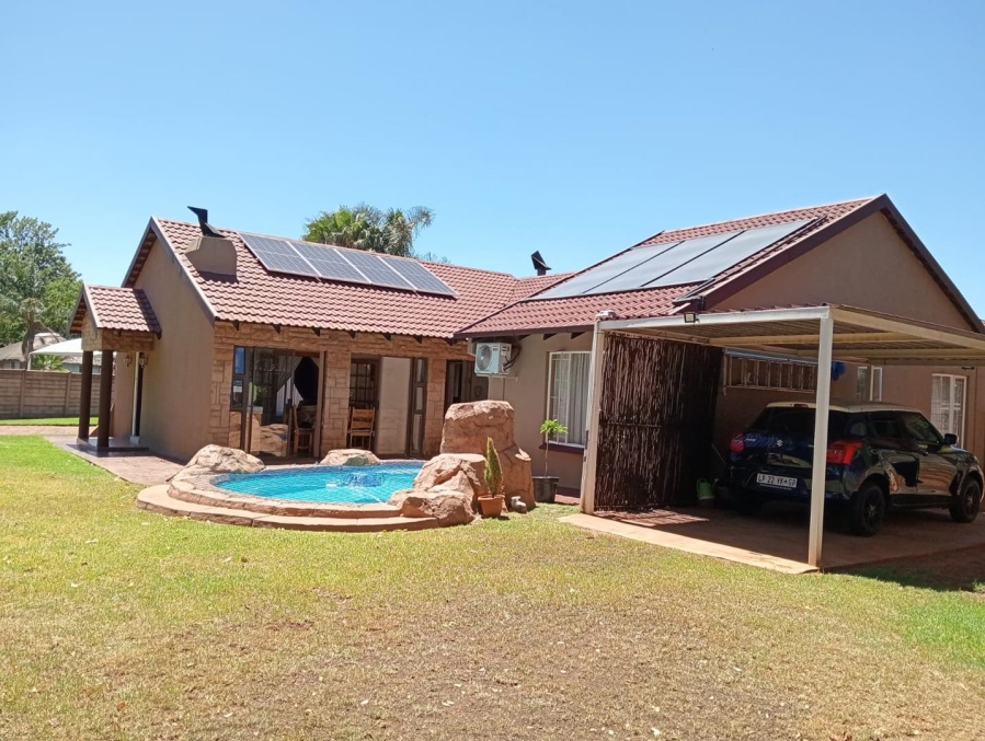 4 Bedroom Property for Sale in Van Riebeeck Park Gauteng