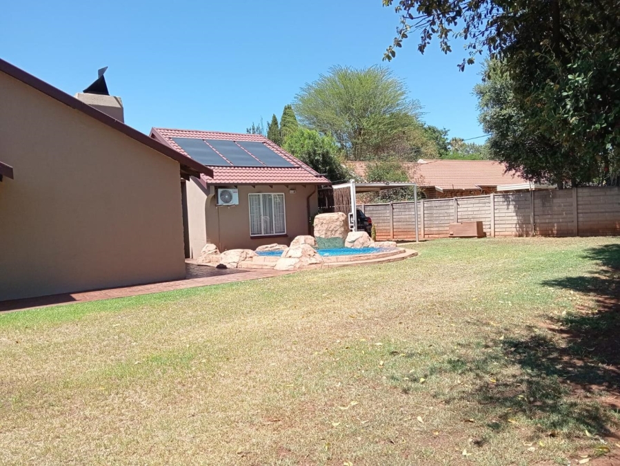 4 Bedroom Property for Sale in Van Riebeeck Park Gauteng