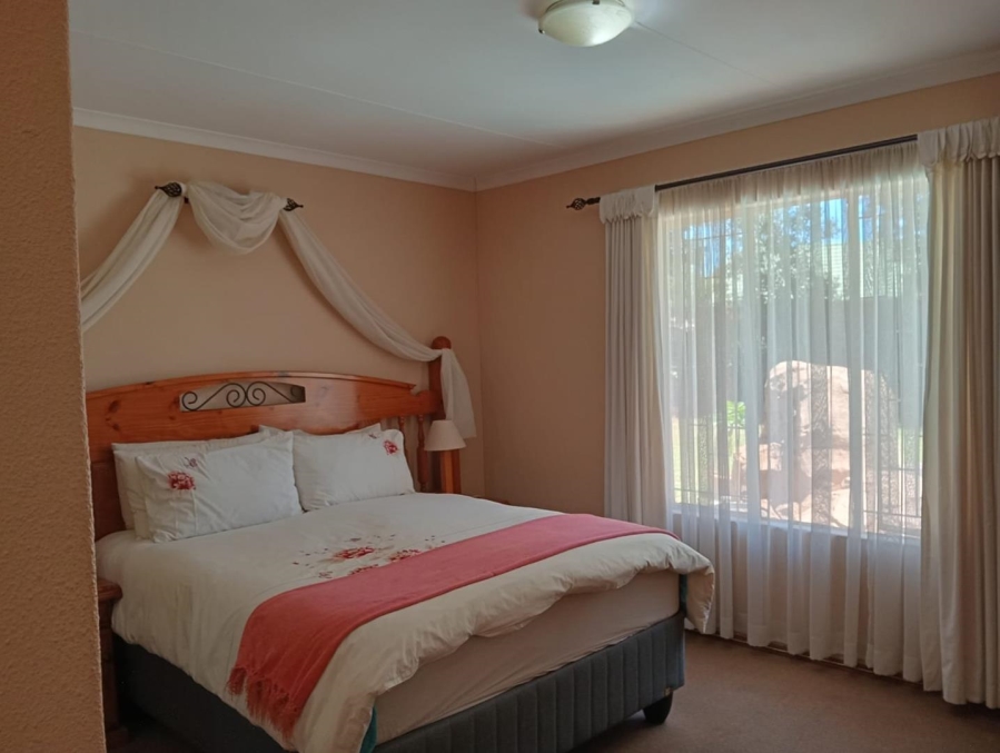 4 Bedroom Property for Sale in Van Riebeeck Park Gauteng