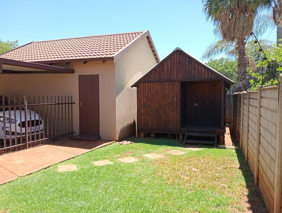 4 Bedroom Property for Sale in Van Riebeeck Park Gauteng