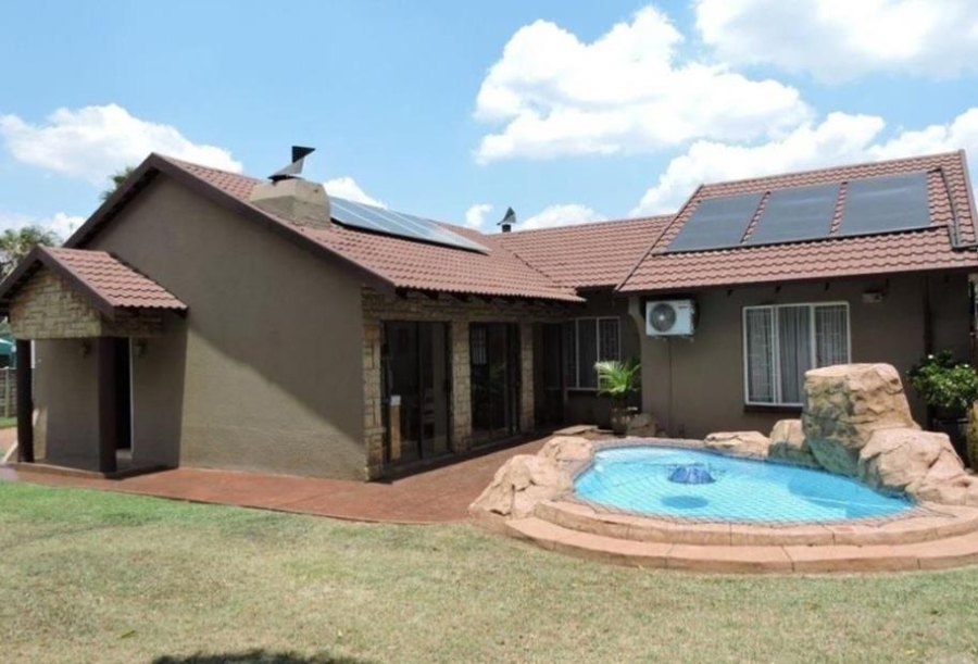 4 Bedroom Property for Sale in Van Riebeeck Park Gauteng