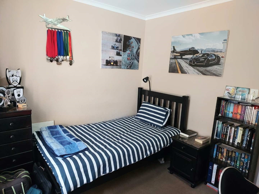 4 Bedroom Property for Sale in Van Riebeeck Park Gauteng