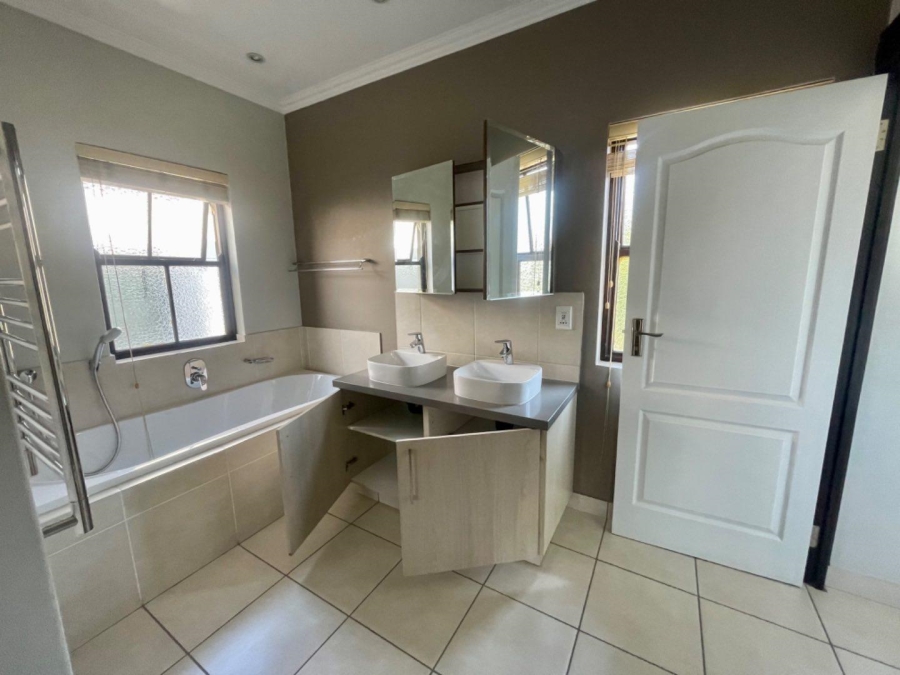 3 Bedroom Property for Sale in Sandton Central Gauteng