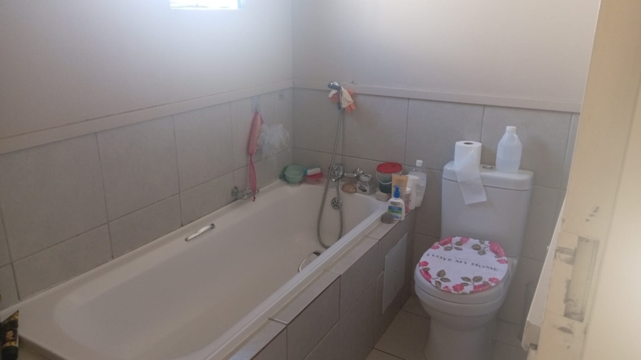 2 Bedroom Property for Sale in South Hills Gauteng