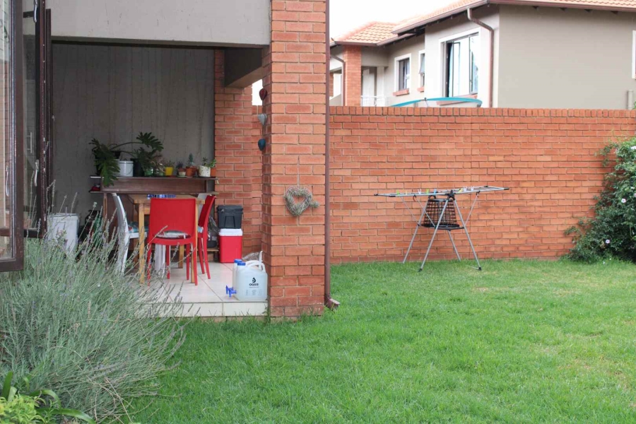 2 Bedroom Property for Sale in Glenvista Gauteng