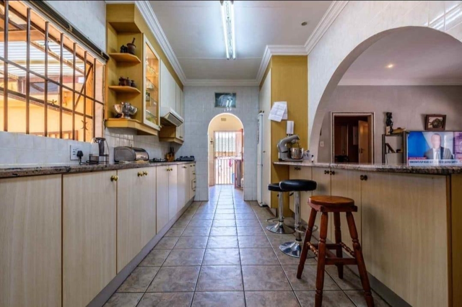 3 Bedroom Property for Sale in Oakdene Gauteng