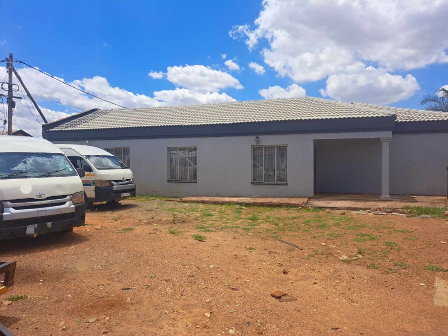 4 Bedroom Property for Sale in Mamelodi Gardens Gauteng