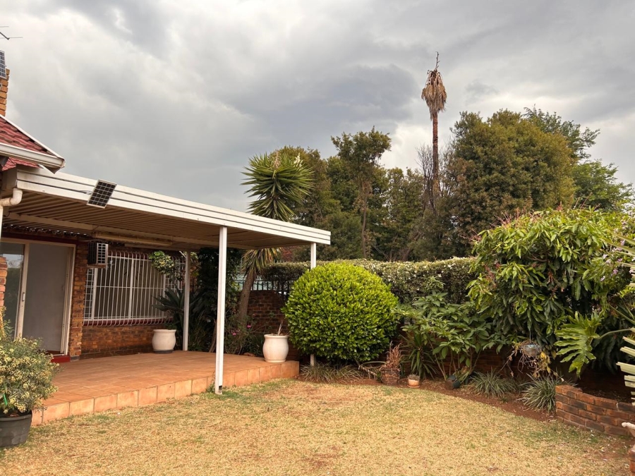 To Let 3 Bedroom Property for Rent in Norkem Park Gauteng