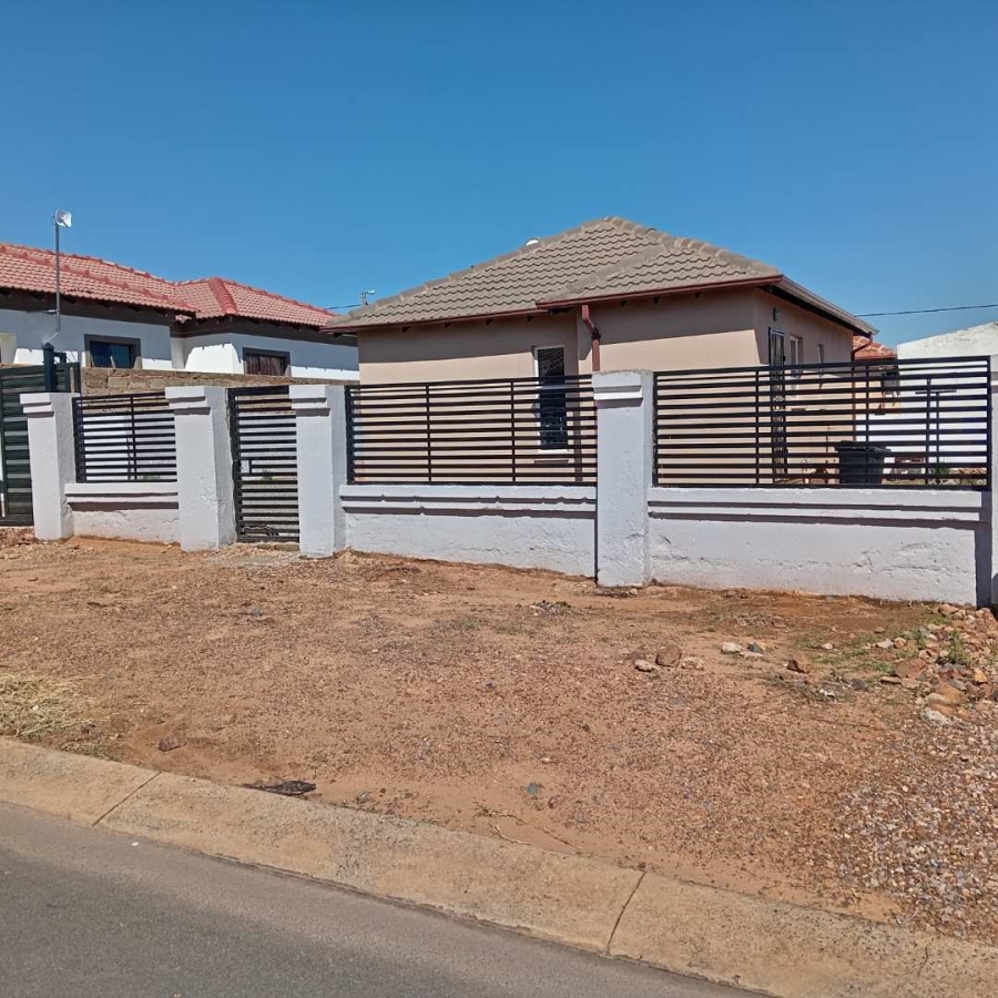 2 Bedroom Property for Sale in Mamelodi Gauteng