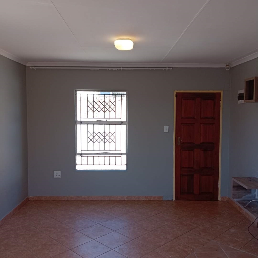 2 Bedroom Property for Sale in Mamelodi Gauteng