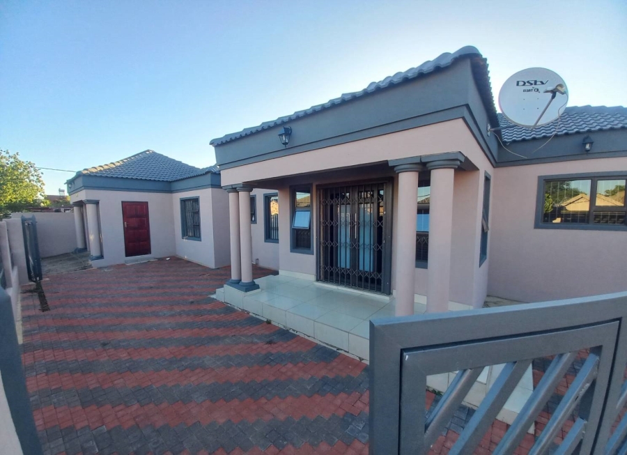 3 Bedroom Property for Sale in Atteridgeville Gauteng