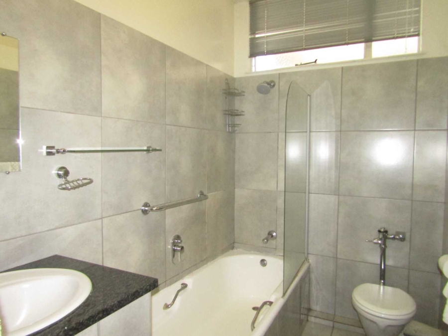 To Let 1 Bedroom Property for Rent in Glenhazel Gauteng