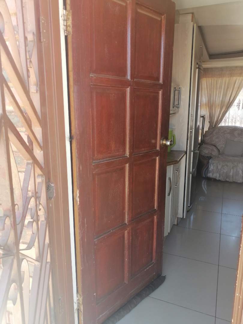 2 Bedroom Property for Sale in Tsakane Gauteng