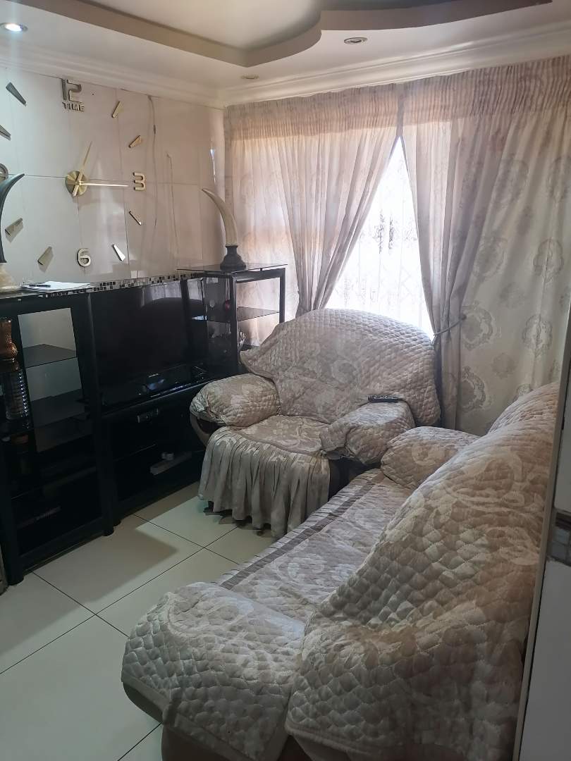 2 Bedroom Property for Sale in Tsakane Gauteng