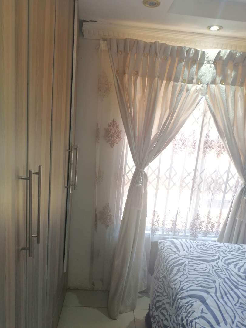 2 Bedroom Property for Sale in Tsakane Gauteng