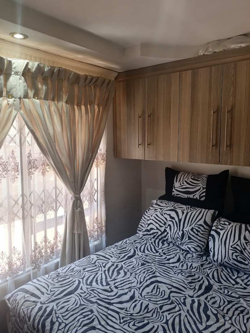 2 Bedroom Property for Sale in Tsakane Gauteng