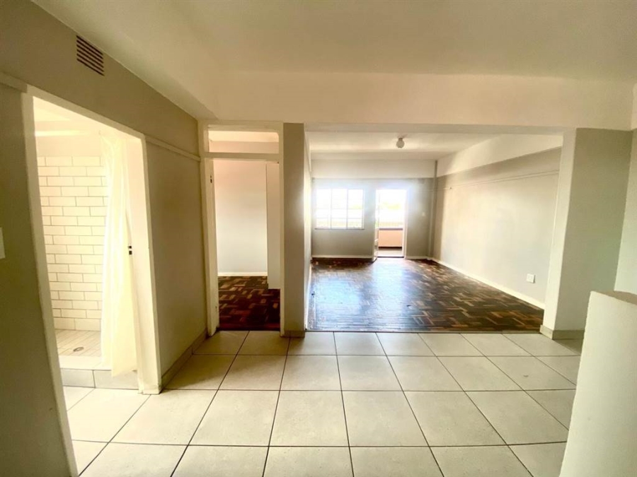 To Let 2 Bedroom Property for Rent in Rosettenville Gauteng