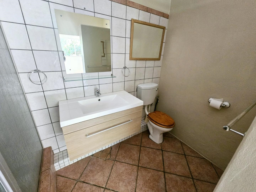 To Let 4 Bedroom Property for Rent in Sinoville Gauteng