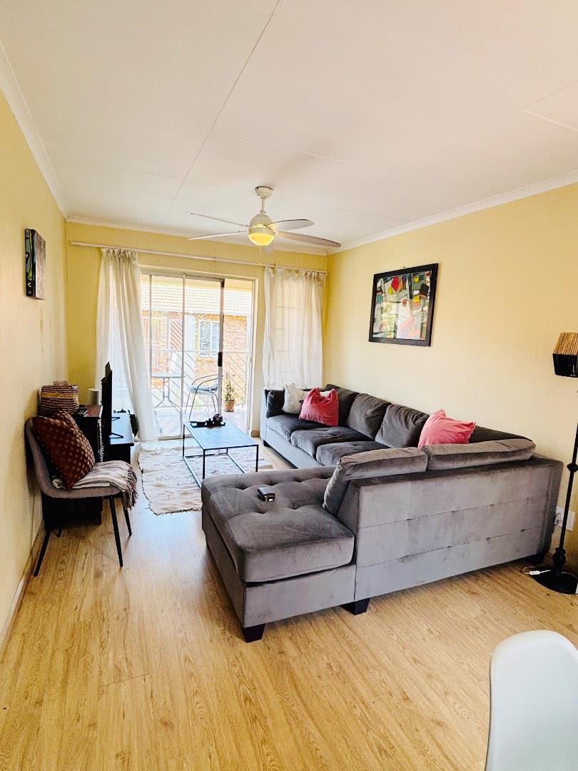 2 Bedroom Property for Sale in Highveld Gauteng