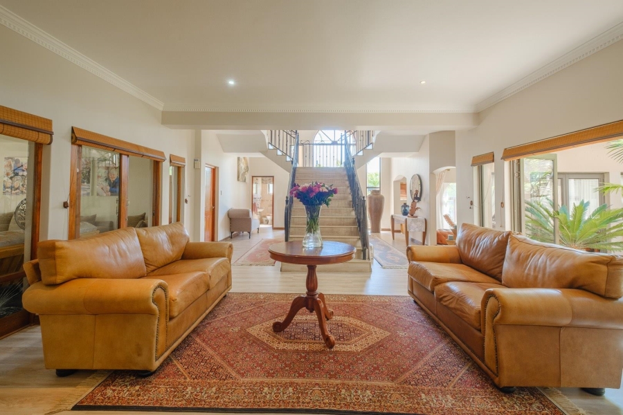 5 Bedroom Property for Sale in Moreleta Park Gauteng