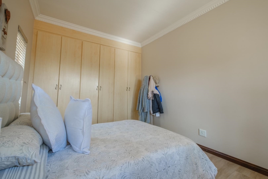 5 Bedroom Property for Sale in Moreleta Park Gauteng