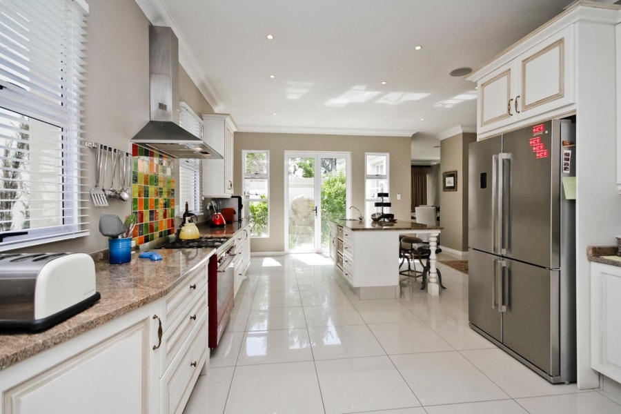 7 Bedroom Property for Sale in Bryanston Gauteng