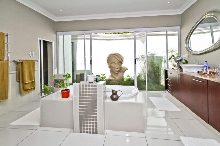 7 Bedroom Property for Sale in Bryanston Gauteng