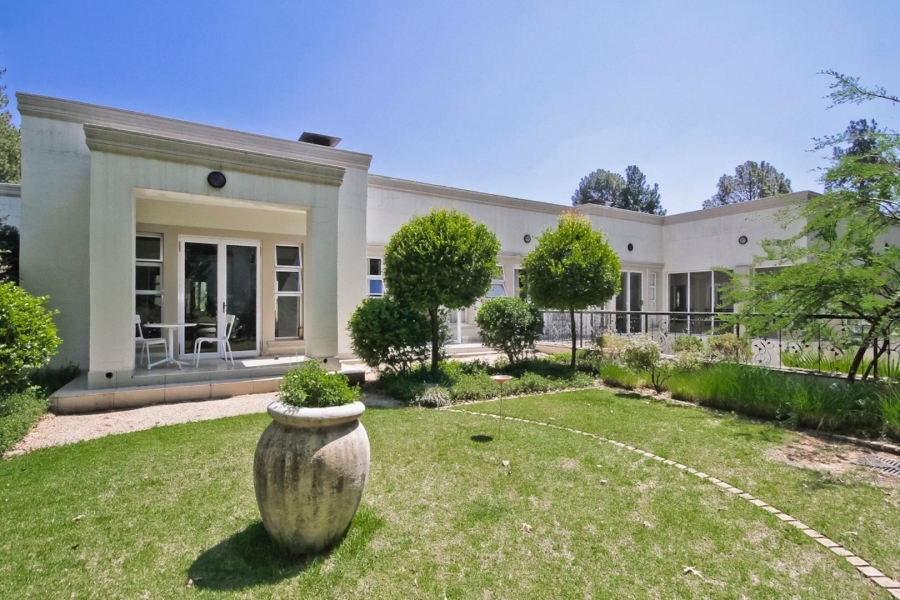 7 Bedroom Property for Sale in Bryanston Gauteng