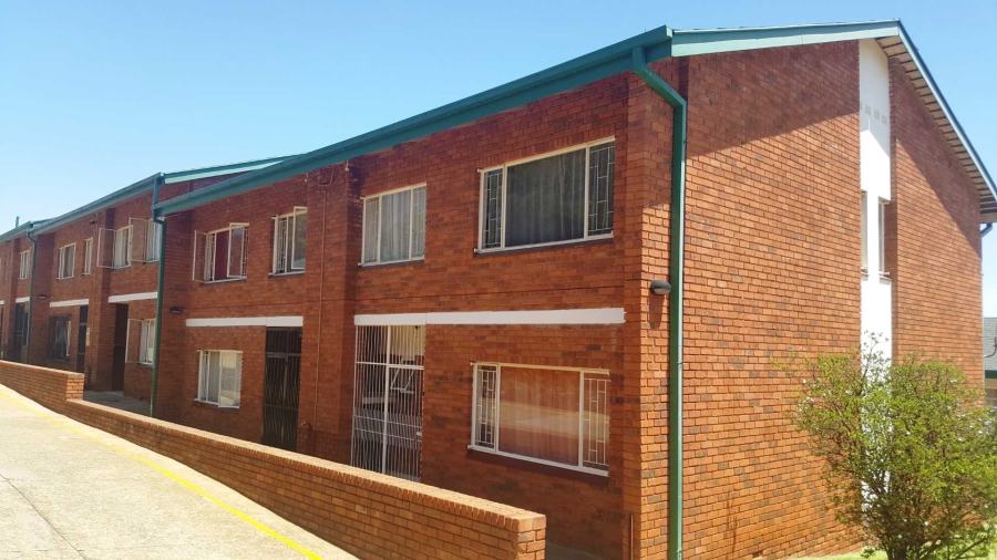 3 Bedroom Property for Sale in La Montagne Gauteng