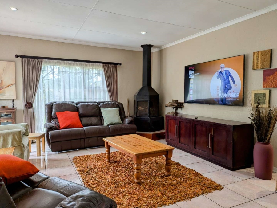 4 Bedroom Property for Sale in Allens Nek Gauteng