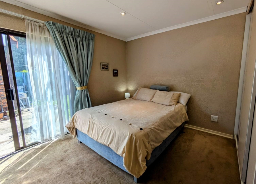 4 Bedroom Property for Sale in Allens Nek Gauteng