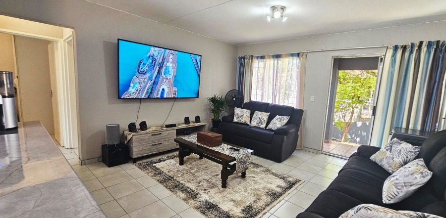 2 Bedroom Property for Sale in Radiokop Gauteng