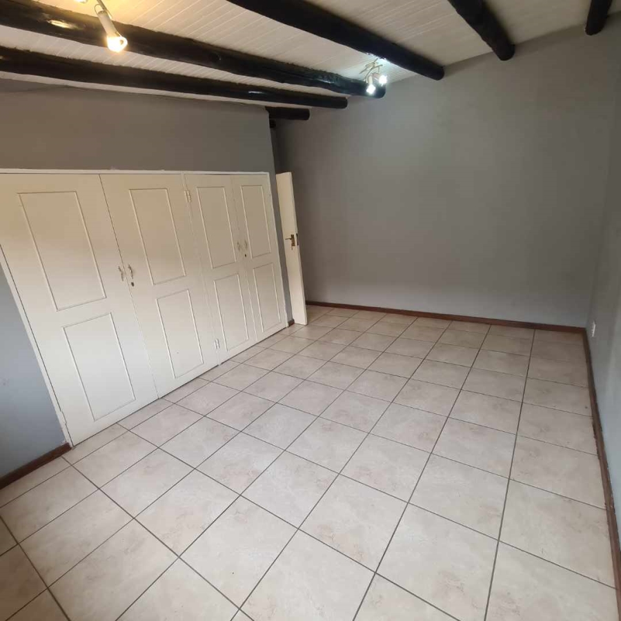 To Let 2 Bedroom Property for Rent in Nieuw Muckleneuk Gauteng