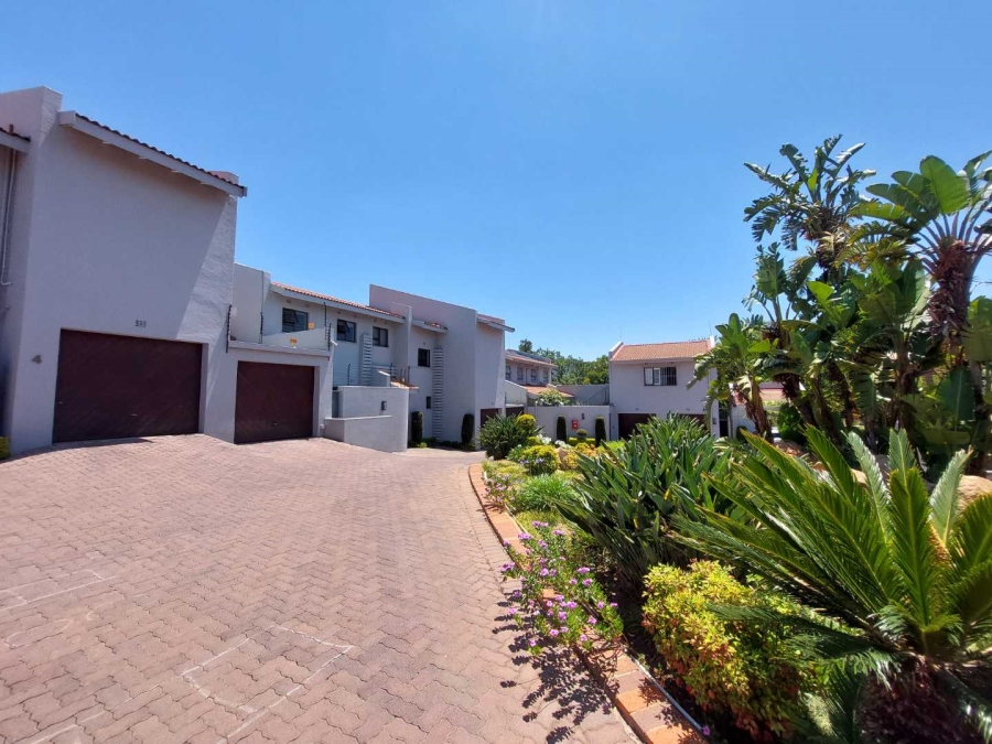 To Let 4 Bedroom Property for Rent in Strathavon Gauteng