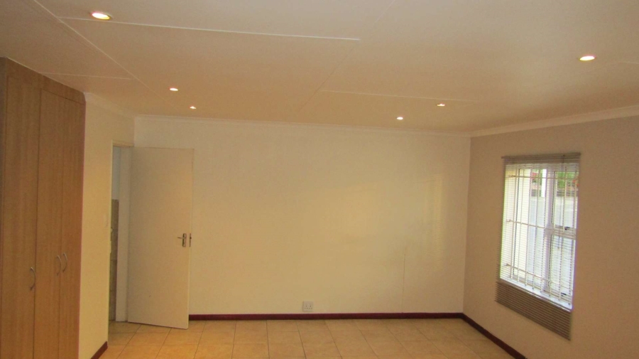 To Let 0 Bedroom Property for Rent in Ferndale Gauteng