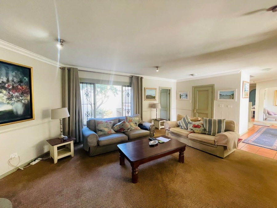 To Let 3 Bedroom Property for Rent in River Club Gauteng