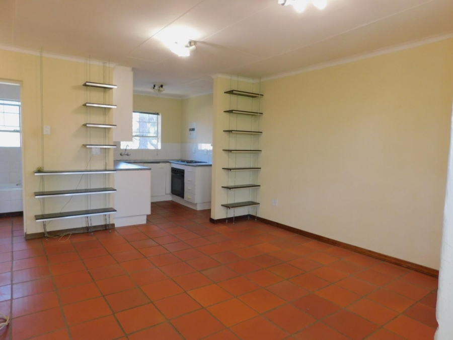 To Let 2 Bedroom Property for Rent in Bryanston Gauteng