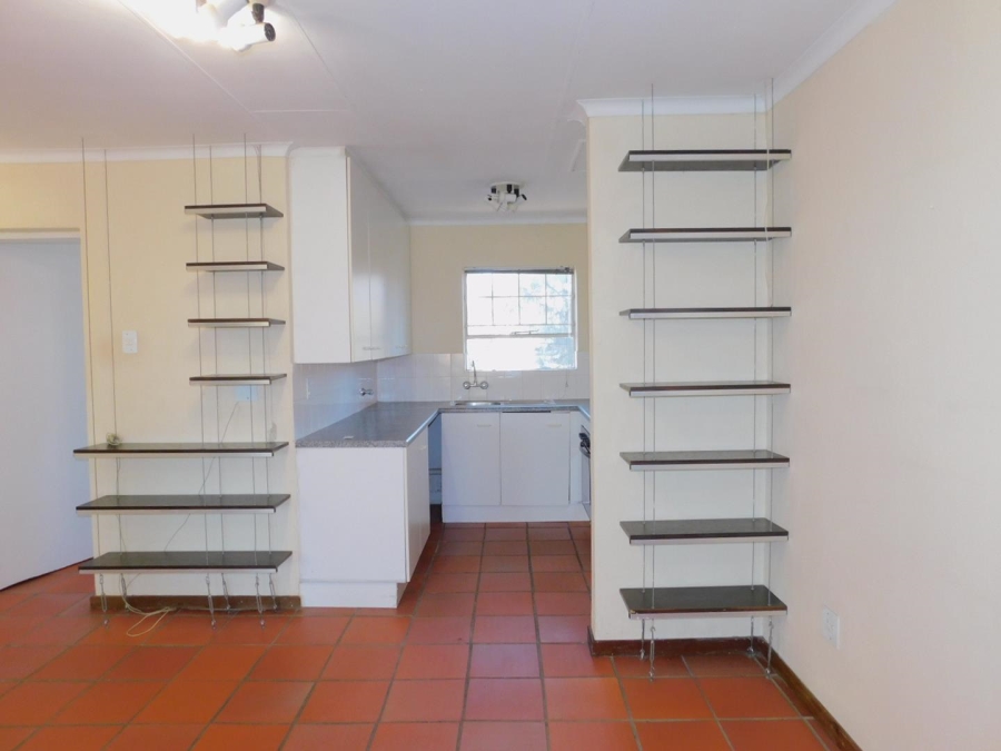 To Let 2 Bedroom Property for Rent in Bryanston Gauteng