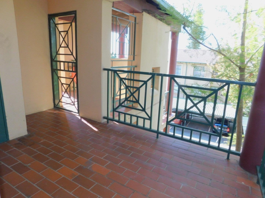 To Let 2 Bedroom Property for Rent in Bryanston Gauteng